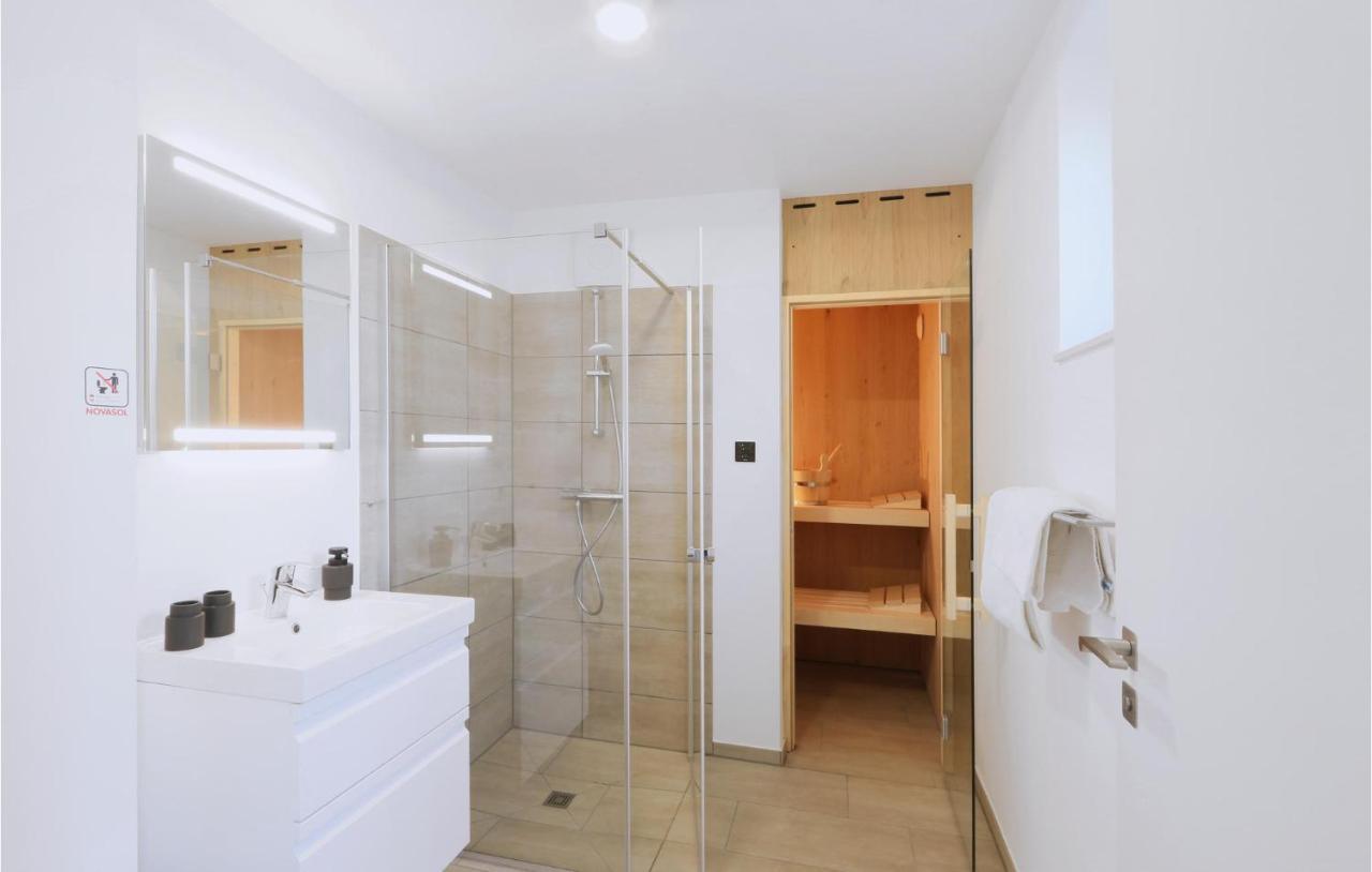 Stunning Home In Lembruch-Duemmer See With Wifi Luaran gambar