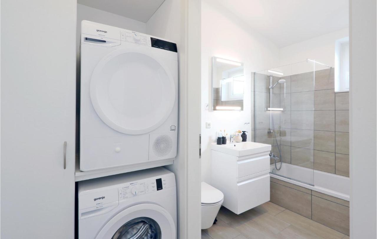 Stunning Home In Lembruch-Duemmer See With Wifi Luaran gambar