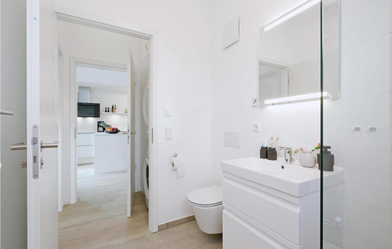 Stunning Home In Lembruch-Duemmer See With Wifi Luaran gambar
