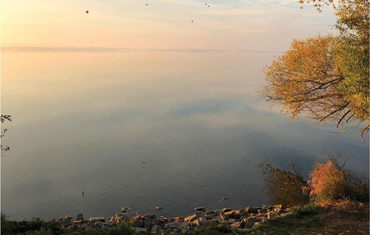 Stunning Home In Lembruch-Duemmer See With Wifi Luaran gambar